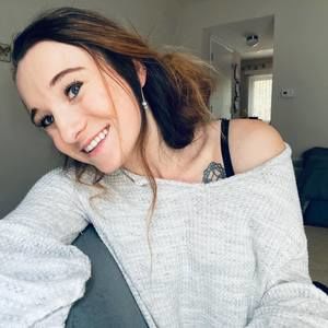 Meet your Posher, Abriana